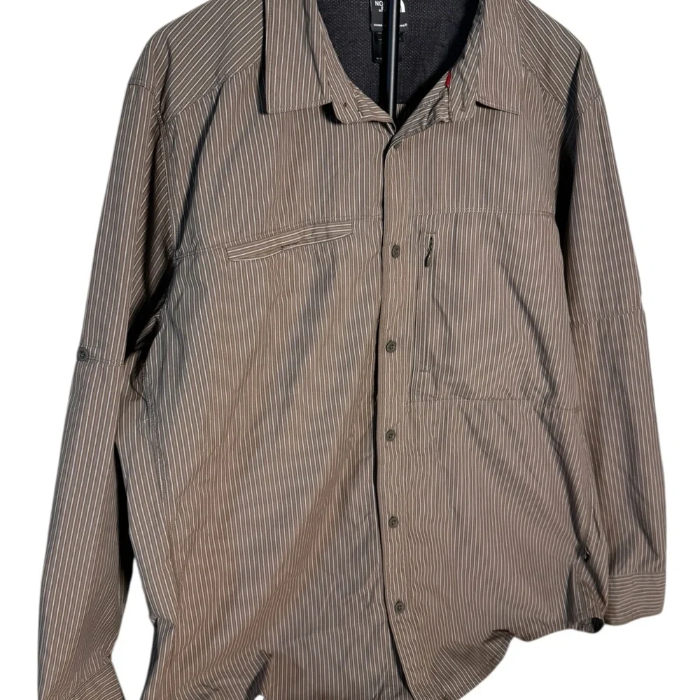 The North‎ face Mens XL Vented Nylon Roll Up Pinstripe Shirt